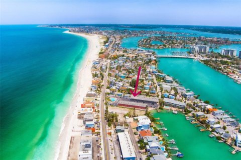 Condo in Saint Petersburg, Florida, 1 bedroom  № 2429019 - photo 19