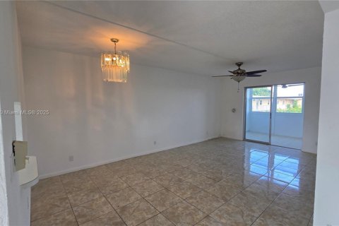 Condo in Boynton Beach, Florida, 1 bedroom  № 1867181 - photo 8
