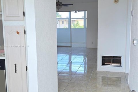 Condo in Boynton Beach, Florida, 1 bedroom  № 1867181 - photo 4