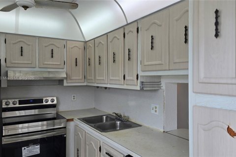 Condo in Boynton Beach, Florida, 1 bedroom  № 1867181 - photo 1