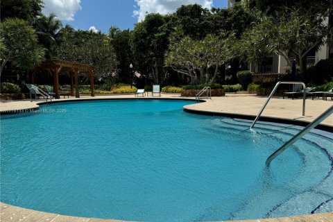 Condo in Miami, Florida, 2 bedrooms  № 1693364 - photo 14