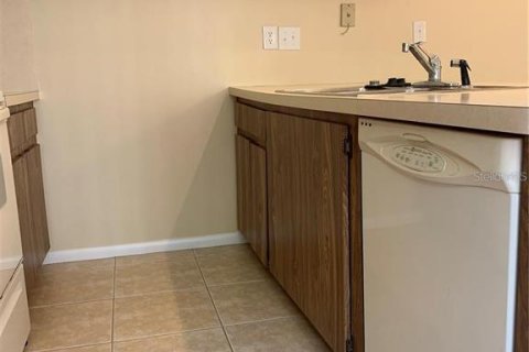 Adosado en alquiler en Palm Harbor, Florida, 2 dormitorios, 124.86 m2 № 2156963 - foto 6