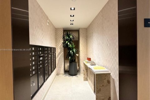 Copropriété à louer à Bay Harbor Islands, Floride: 2 chambres, 114.18 m2 № 1964918 - photo 7