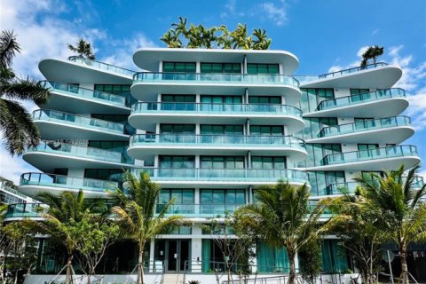 Copropriété à louer à Bay Harbor Islands, Floride: 2 chambres, 114.18 m2 № 1964918 - photo 1