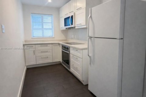 Condo à North Bay Village, Floride, 1 chambre  № 2034048