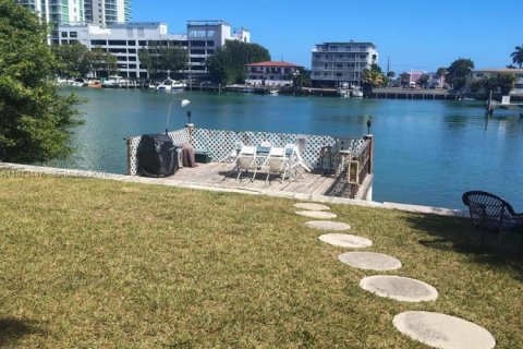 Copropriété à louer à North Bay Village, Floride: 1 chambre, 60.39 m2 № 2034048 - photo 8