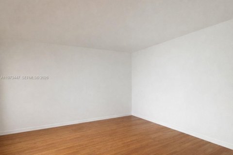 Copropriété à louer à North Bay Village, Floride: 1 chambre, 60.39 m2 № 2034048 - photo 3