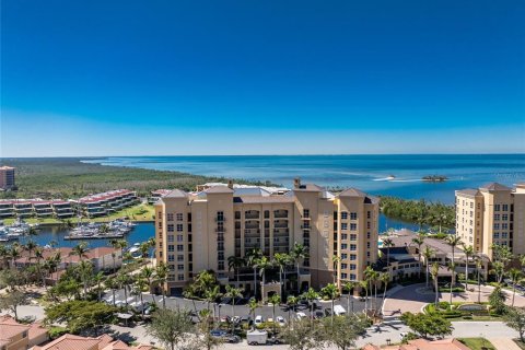 Condo in Punta Gorda, Florida, 3 bedrooms  № 1846352 - photo 1