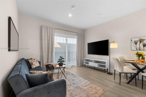 Condominio en venta en Hollywood, Florida, 1 dormitorio, 72.19 m2 № 1135267 - foto 9