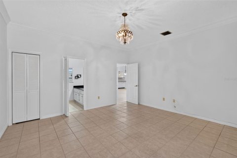 Condo in Eustis, Florida, 2 bedrooms  № 2215415 - photo 8