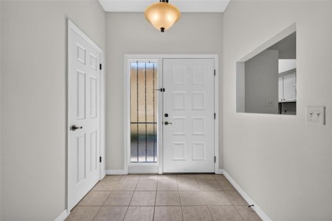 Condo in Eustis, Florida, 2 bedrooms  № 2215415 - photo 14
