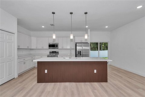 Casa en venta en Ocala, Florida, 4 dormitorios, 168.71 m2 № 2384108 - foto 2