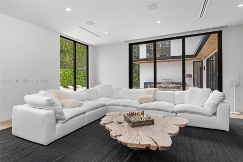 Villa ou maison à vendre à South Miami, Floride: 6 chambres, 636.1 m2 № 1996151 - photo 23