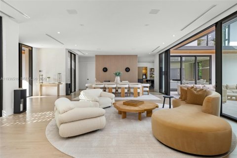 Villa ou maison à vendre à South Miami, Floride: 6 chambres, 636.1 m2 № 1996151 - photo 14