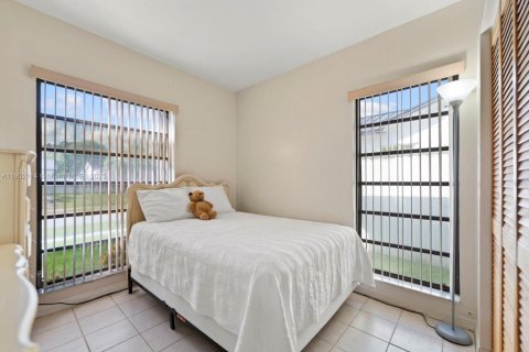 Купить виллу или дом в Хомстед, Флорида 4 спальни, 132.2м2, № 1954001 - фото 24