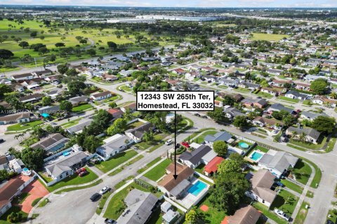 Купить виллу или дом в Хомстед, Флорида 4 спальни, 132.2м2, № 1954001 - фото 8