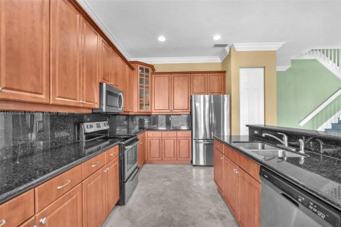 House in Royal Palm Beach, Florida 5 bedrooms, 361.76 sq.m. № 1860793 - photo 10