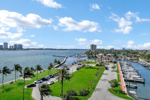 Condominio en alquiler en Lake Park, Florida, 2 dormitorios, 126.63 m2 № 2154630 - foto 23