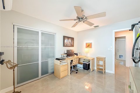 Villa ou maison à vendre à Pembroke Pines, Floride: 3 chambres, 167.69 m2 № 1970769 - photo 14