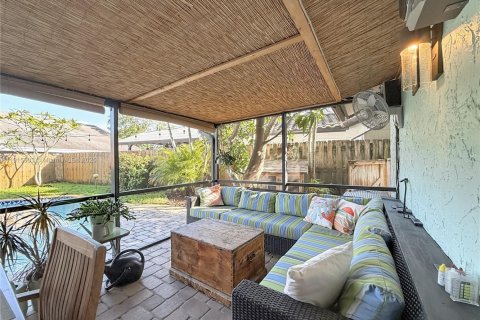 Villa ou maison à vendre à Pembroke Pines, Floride: 3 chambres, 167.69 m2 № 1970769 - photo 12