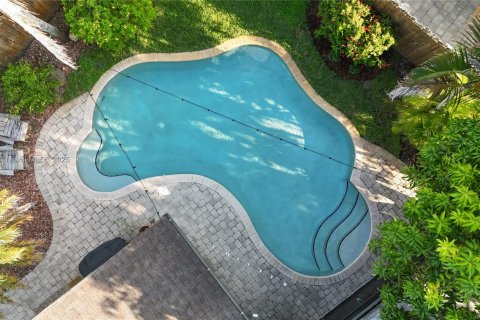 Villa ou maison à vendre à Pembroke Pines, Floride: 3 chambres, 167.69 m2 № 1970769 - photo 18