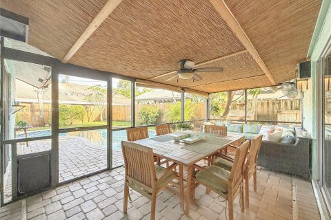 Villa ou maison à vendre à Pembroke Pines, Floride: 3 chambres, 167.69 m2 № 1970769 - photo 13