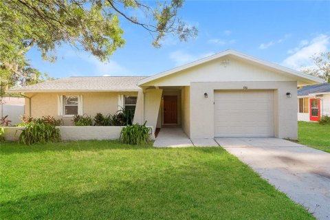 Casa en alquiler en Lakeland, Florida, 3 dormitorios, 124.49 m2 № 1410983 - foto 1