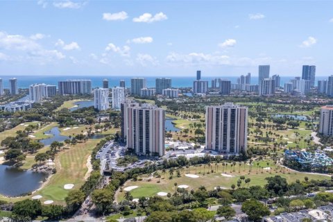 Copropriété à vendre à Aventura, Floride: 2 chambres, 105.72 m2 № 1647325 - photo 9