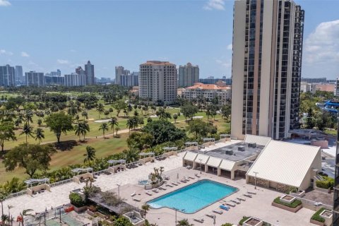 Copropriété à vendre à Aventura, Floride: 2 chambres, 105.72 m2 № 1647325 - photo 12