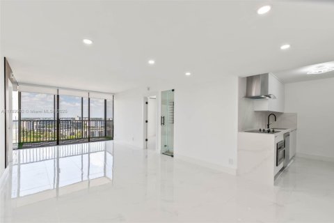 Copropriété à vendre à Aventura, Floride: 2 chambres, 105.72 m2 № 1647325 - photo 1