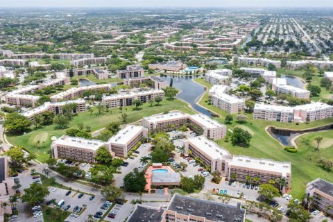 Condo in Sunrise, Florida, 2 bedrooms № 2082344 - photo 18