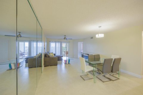 Condo in Sunrise, Florida, 2 bedrooms № 2082344 - photo 26