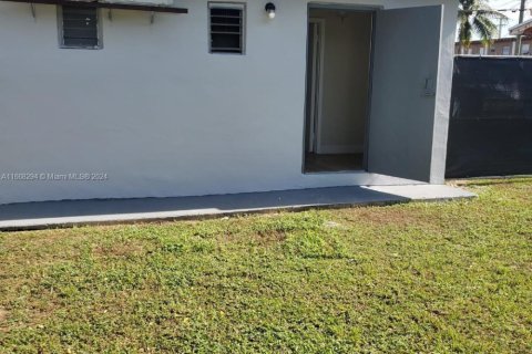 Immobilier commercial à vendre à Homestead, Floride № 1990397 - photo 4