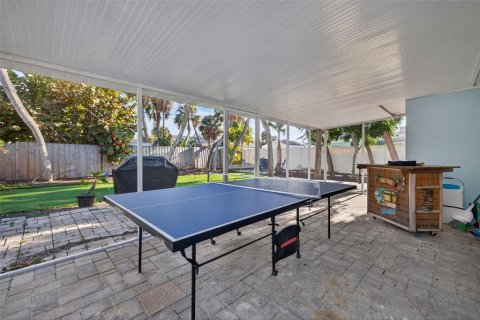 Villa ou maison à vendre à Saint Pete Beach, Floride: 3 chambres, 116.87 m2 № 2322896 - photo 25