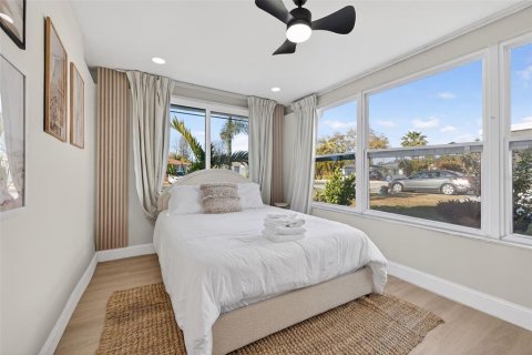 Villa ou maison à vendre à Saint Pete Beach, Floride: 3 chambres, 116.87 m2 № 2322896 - photo 18