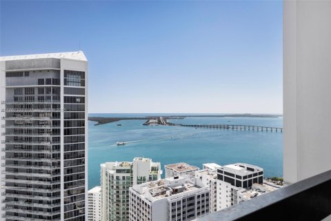 Condo in Miami, Florida, 1 bedroom  № 1692261 - photo 5