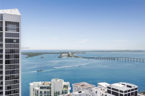 Condo in Miami, Florida, 1 bedroom  № 1692261 - photo 4