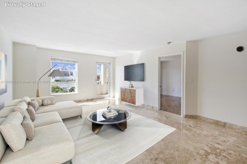 Copropriété à vendre à Miami, Floride: 2 chambres, 95.22 m2 № 1950174 - photo 4