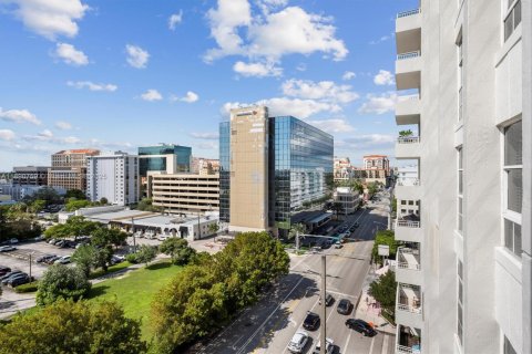 Copropriété à vendre à Miami, Floride: 2 chambres, 95.22 m2 № 1950174 - photo 9