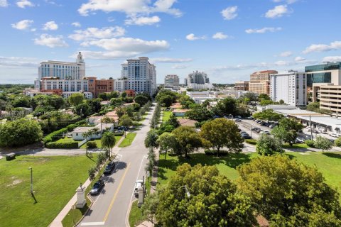 Copropriété à vendre à Miami, Floride: 2 chambres, 95.22 m2 № 1950174 - photo 13