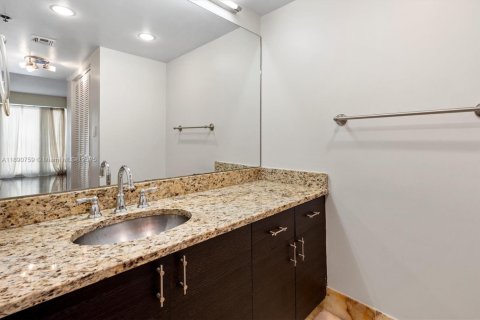 Copropriété à vendre à Miami, Floride: 2 chambres, 95.22 m2 № 1950174 - photo 30