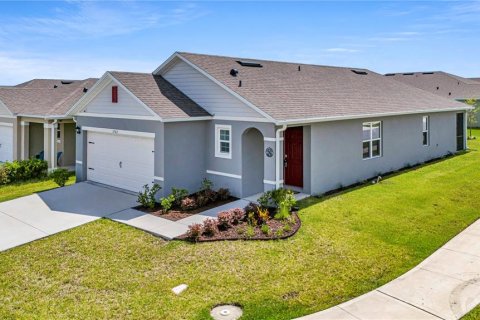 House in Kissimmee, Florida 3 bedrooms, 139.73 sq.m. № 2294938