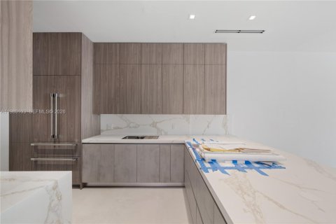 Townhouse in Coral Gables, Florida 6 bedrooms, 275.18 sq.m. № 2047314 - photo 28