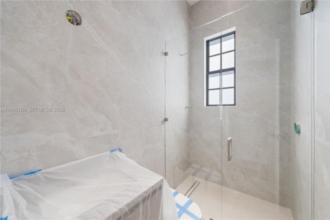 Townhouse in Coral Gables, Florida 6 bedrooms, 275.18 sq.m. № 2047314 - photo 26