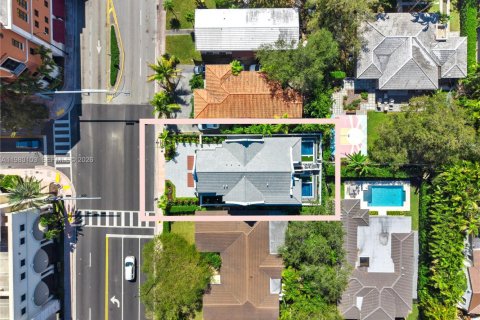 Townhouse in Coral Gables, Florida 6 bedrooms, 275.18 sq.m. № 2047314 - photo 8
