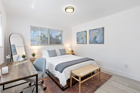 Villa ou maison à louer à Fort Lauderdale, Floride: 1 chambre, 27.87 m2 № 1768300 - photo 16