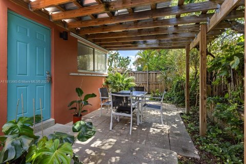 Villa ou maison à louer à Fort Lauderdale, Floride: 1 chambre, 27.87 m2 № 1768300 - photo 17