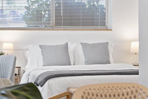 Villa ou maison à louer à Fort Lauderdale, Floride: 1 chambre, 27.87 m2 № 1768300 - photo 12