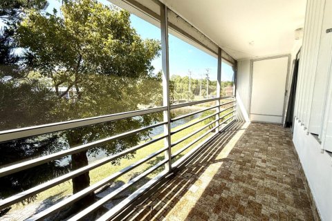 Condo in West Palm Beach, Florida, 2 bedrooms  № 2242321 - photo 11