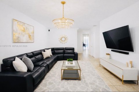 Touwnhouse à vendre à Homestead, Floride: 4 chambres, 161.28 m2 № 2084840 - photo 3